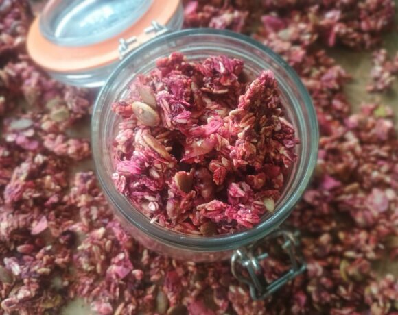 beet ginger granola